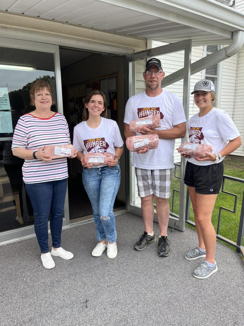 Haul Out Hunger 2022 Delivers to Radcliffe Iowa Select Farms