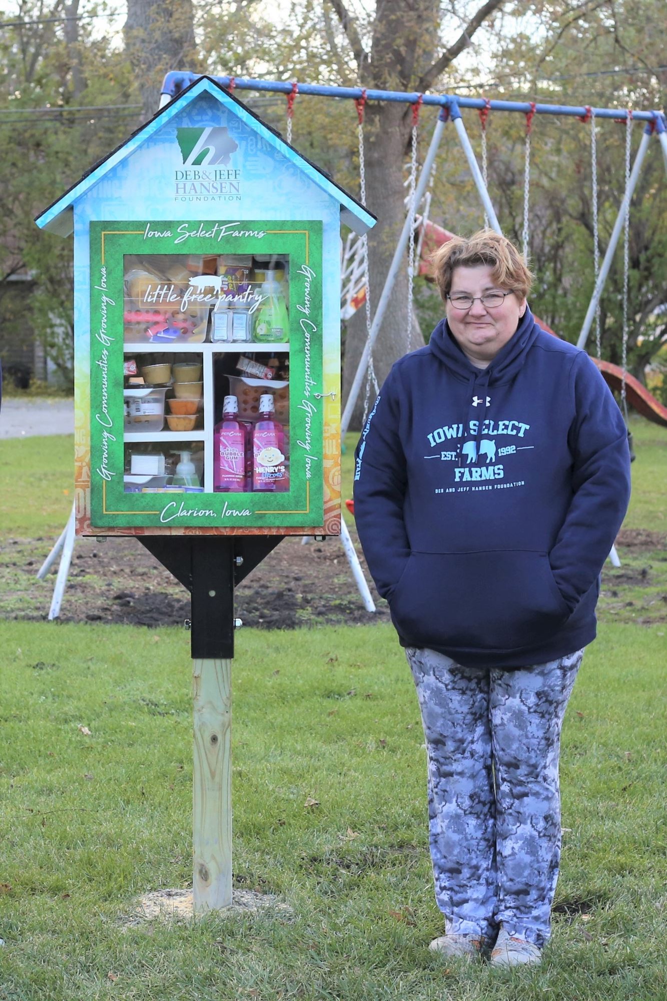 Angel stands by the Clarion little free pantry.