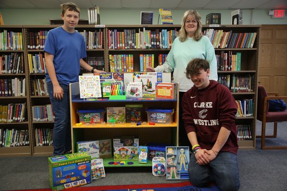 Murray Library STEM cart