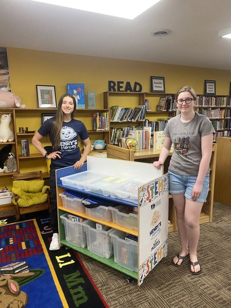 Olivia and Reagan at WIlliams Pub Lib with STEM cart