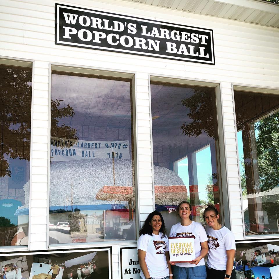 World's Largest Popcorn Ball in Sac City!