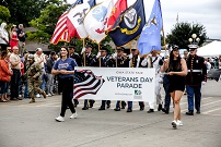Honoring Veterans at the Iowa State Fair Veterans Parade